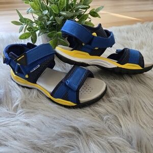 Geox Kids Blue and Yellow Velcro Sandals Like New